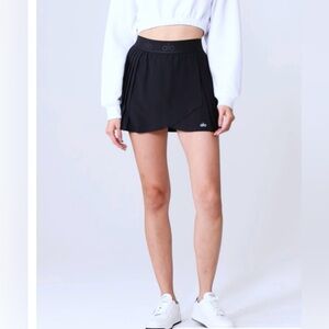 !SALE! 🎄ALO Yoga Black Women's Skort🎄